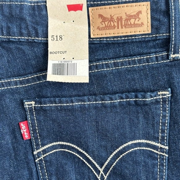 LEVI’S 518 Superlow Bootcut Low Rise Women's Jeans Dark Blue Denim Jeans NWT - Picture 7 of 8